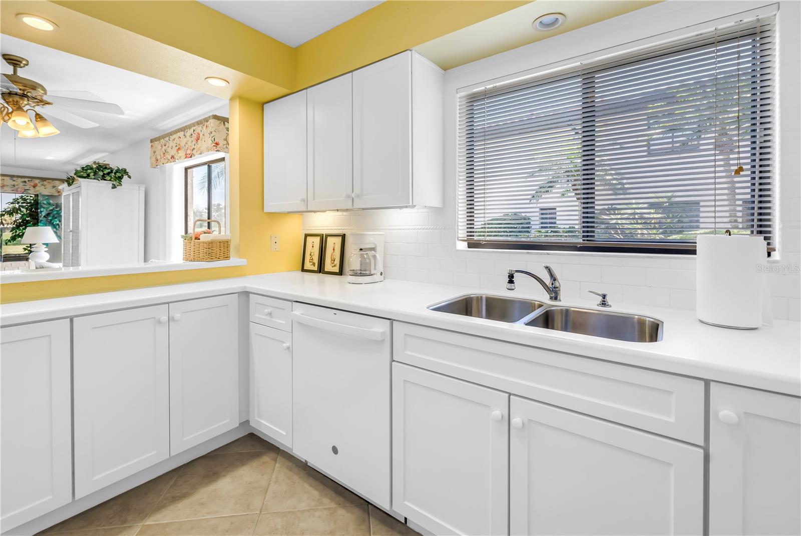 3500 EL CONQUISTADOR PKWY #117, BRADENTON, FL, 34210