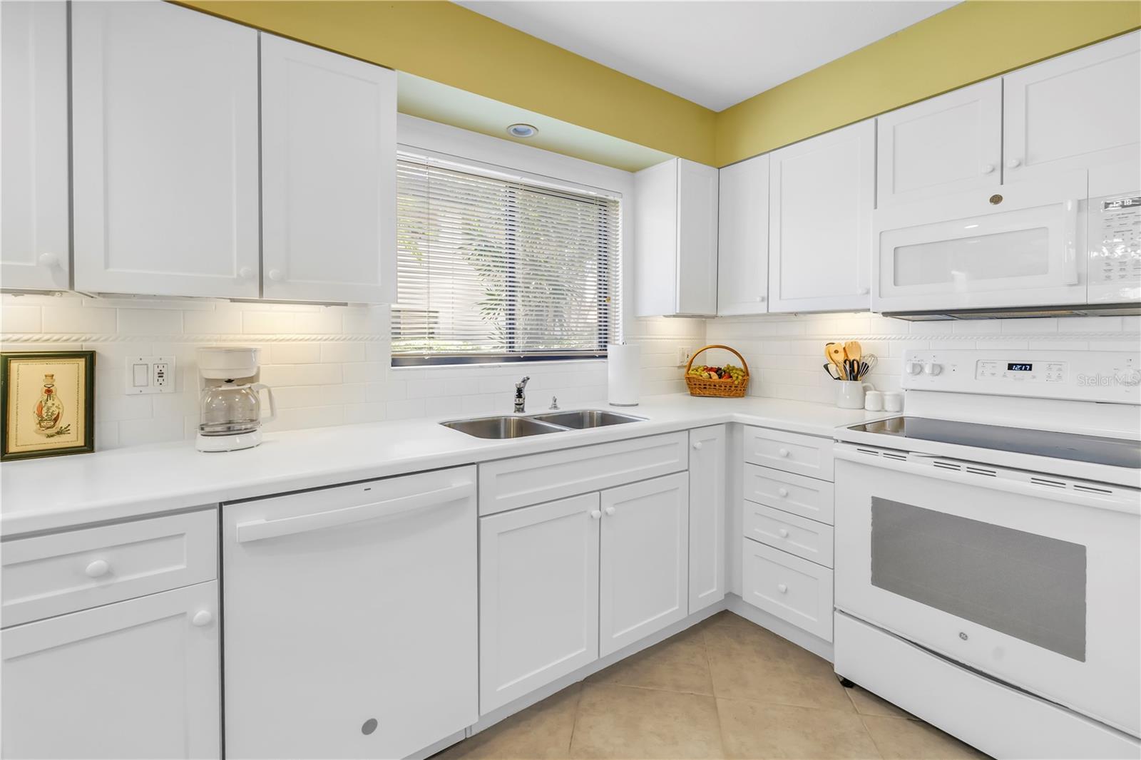 3500 EL CONQUISTADOR PKWY #117, BRADENTON, FL, 34210