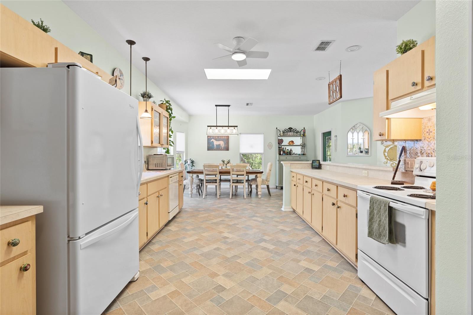 9019 STONE DR, WEBSTER, FL, 33597