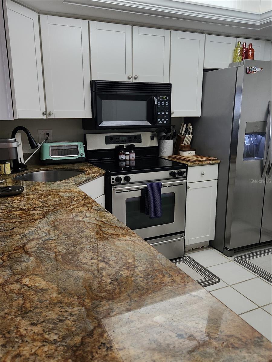 2100 BENJAMIN FRANKLIN DR #302, SARASOTA, FL, 34236