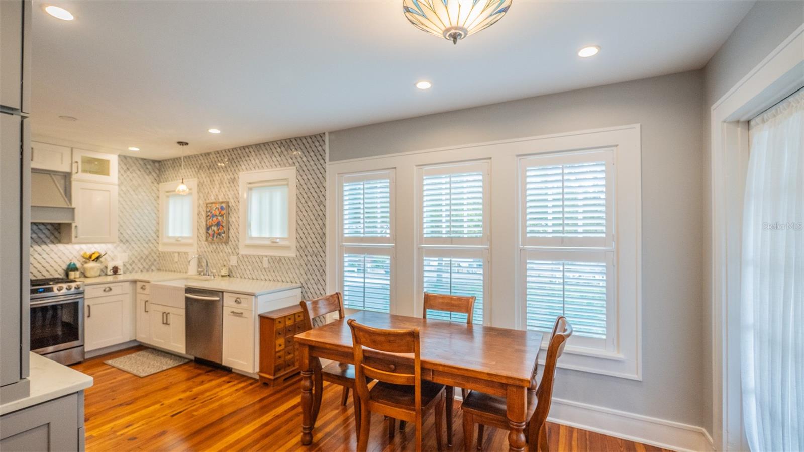 908 N TREMAIN ST, MOUNT DORA, FL, 32757