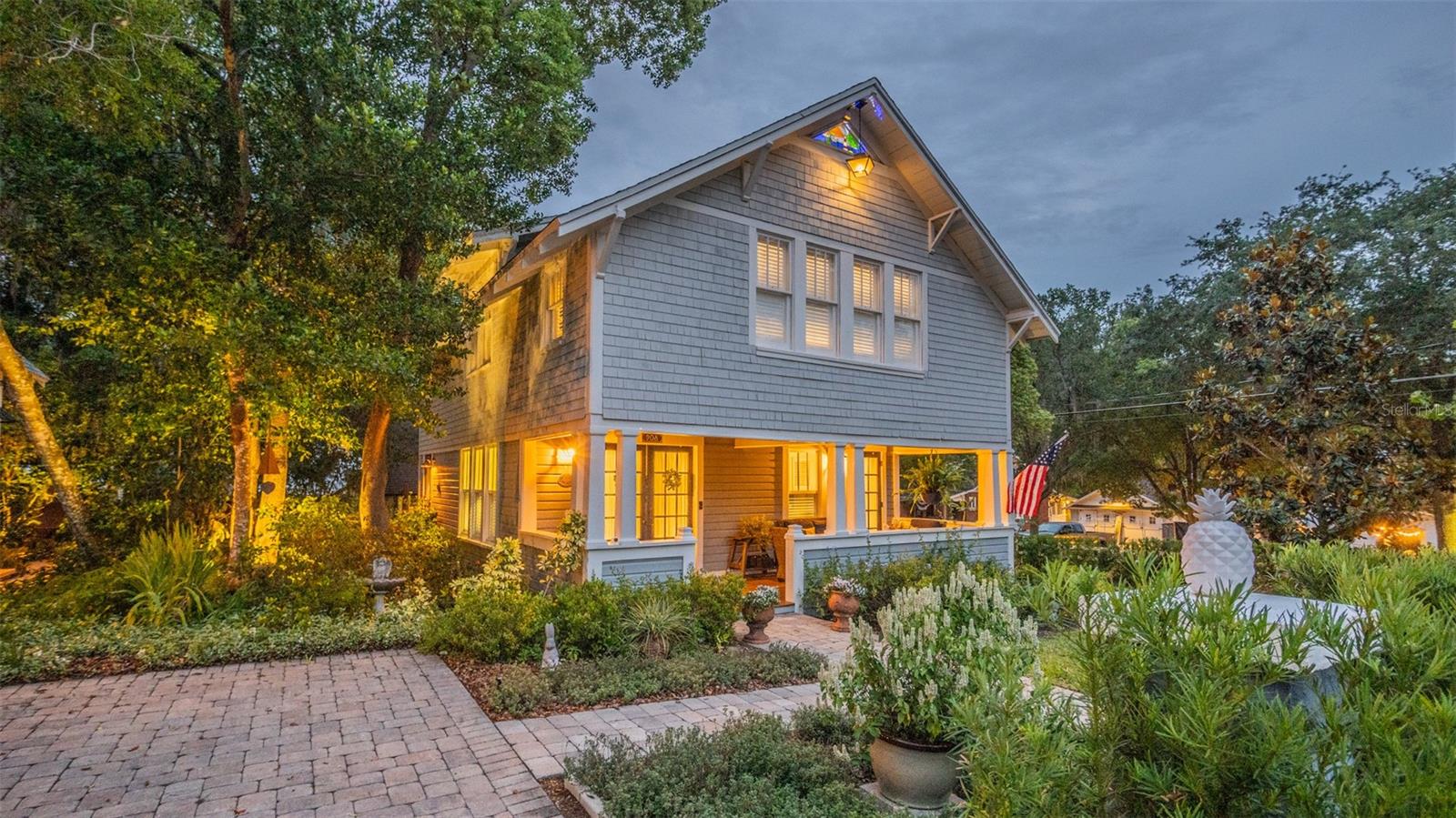 908 N TREMAIN ST, MOUNT DORA, FL, 32757