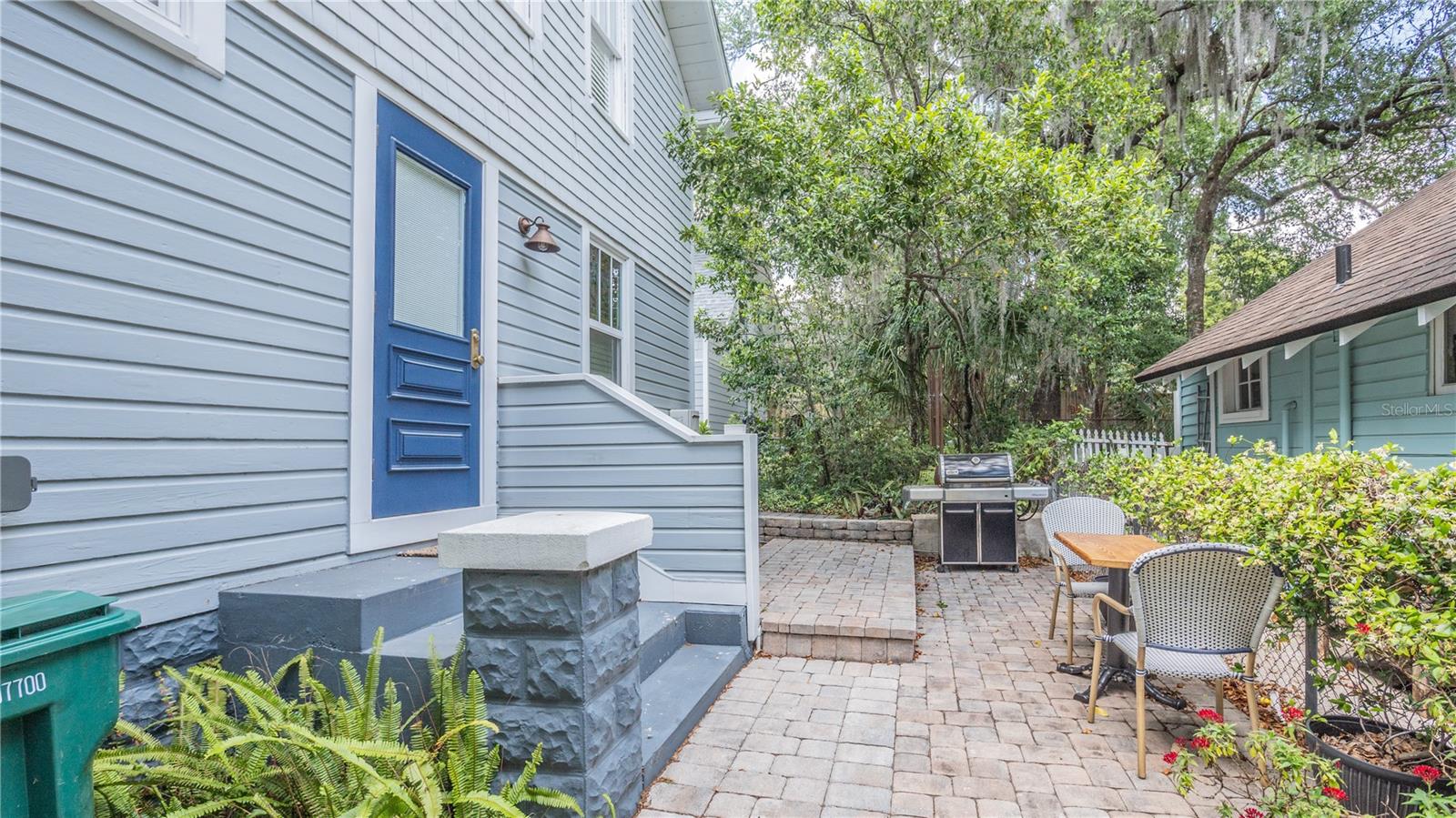 908 N TREMAIN ST, MOUNT DORA, FL, 32757