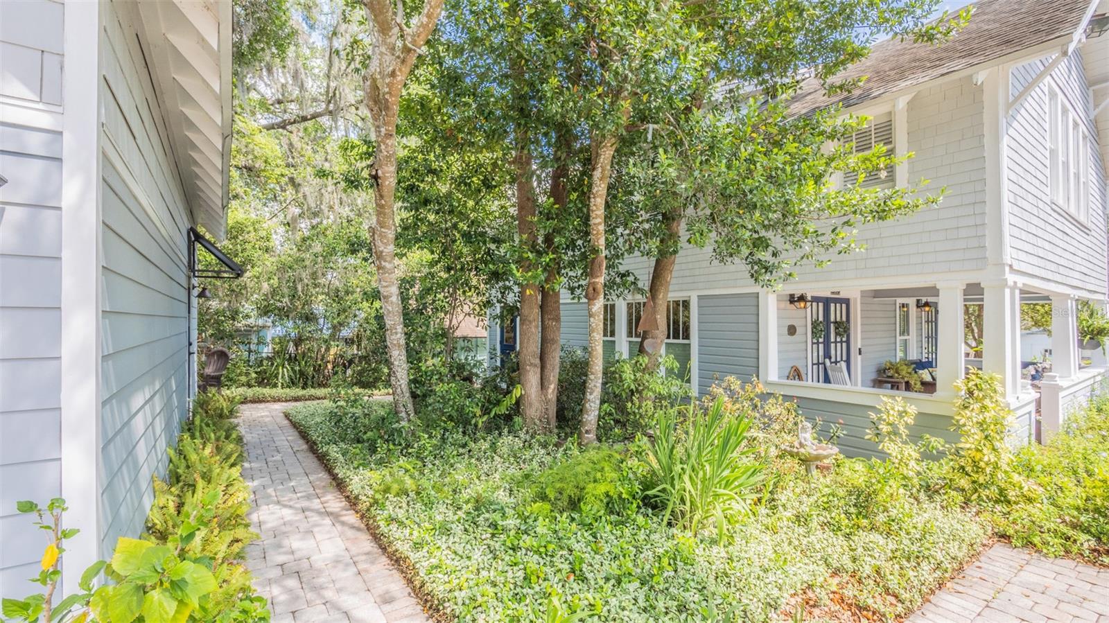 908 N TREMAIN ST, MOUNT DORA, FL, 32757
