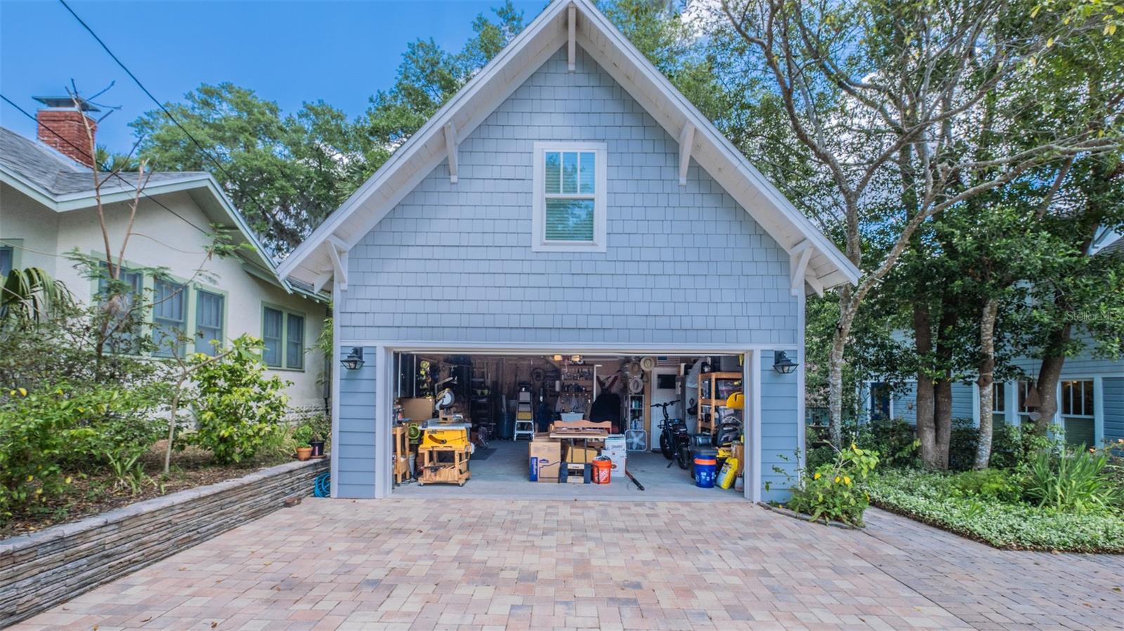 908 N TREMAIN ST, MOUNT DORA, FL, 32757
