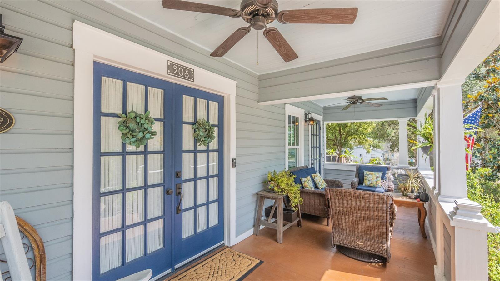 908 N TREMAIN ST, MOUNT DORA, FL, 32757