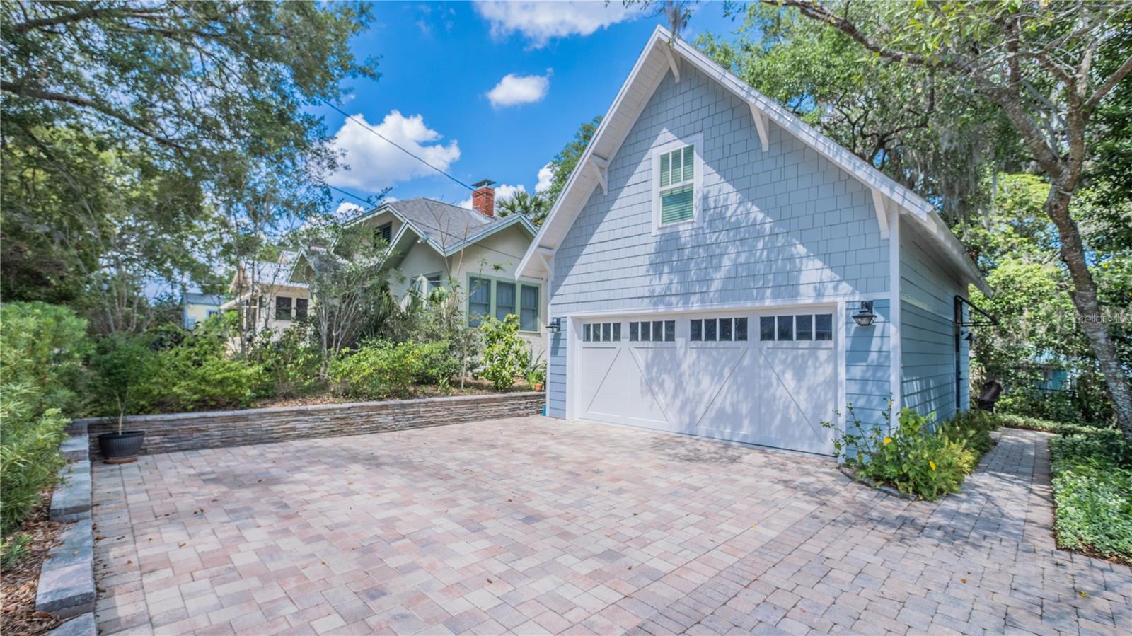 908 N TREMAIN ST, MOUNT DORA, FL, 32757