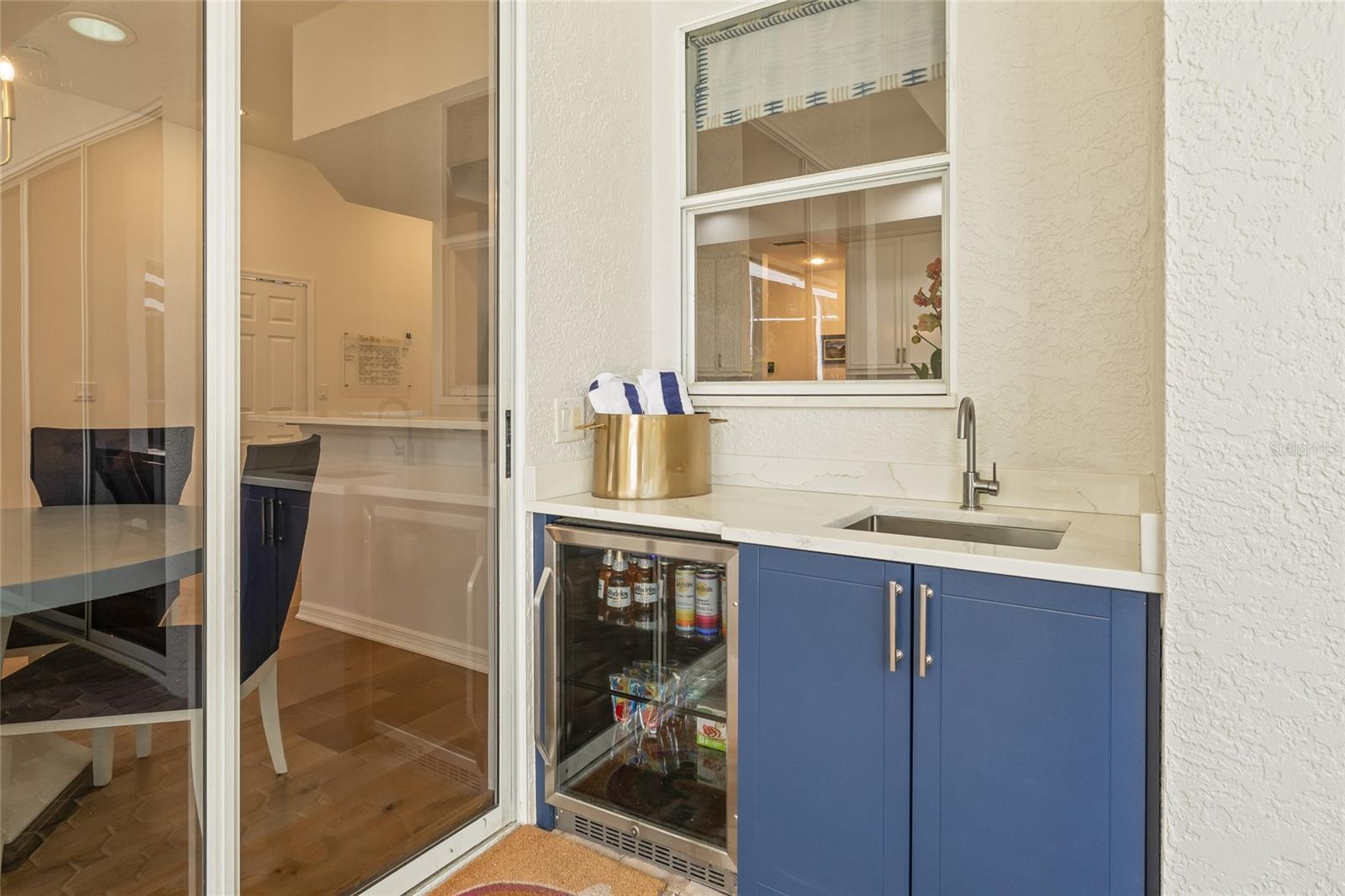 1220 DARLINGTON OAK CIR NE, ST PETERSBURG, FL, 33703