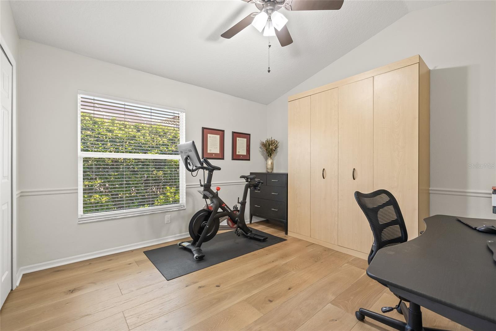 1220 DARLINGTON OAK CIR NE, ST PETERSBURG, FL, 33703