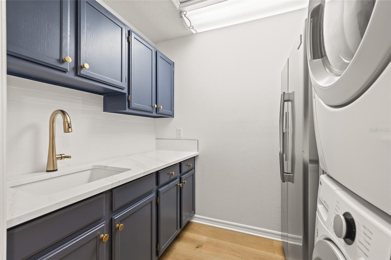 1220 DARLINGTON OAK CIR NE, ST PETERSBURG, FL, 33703