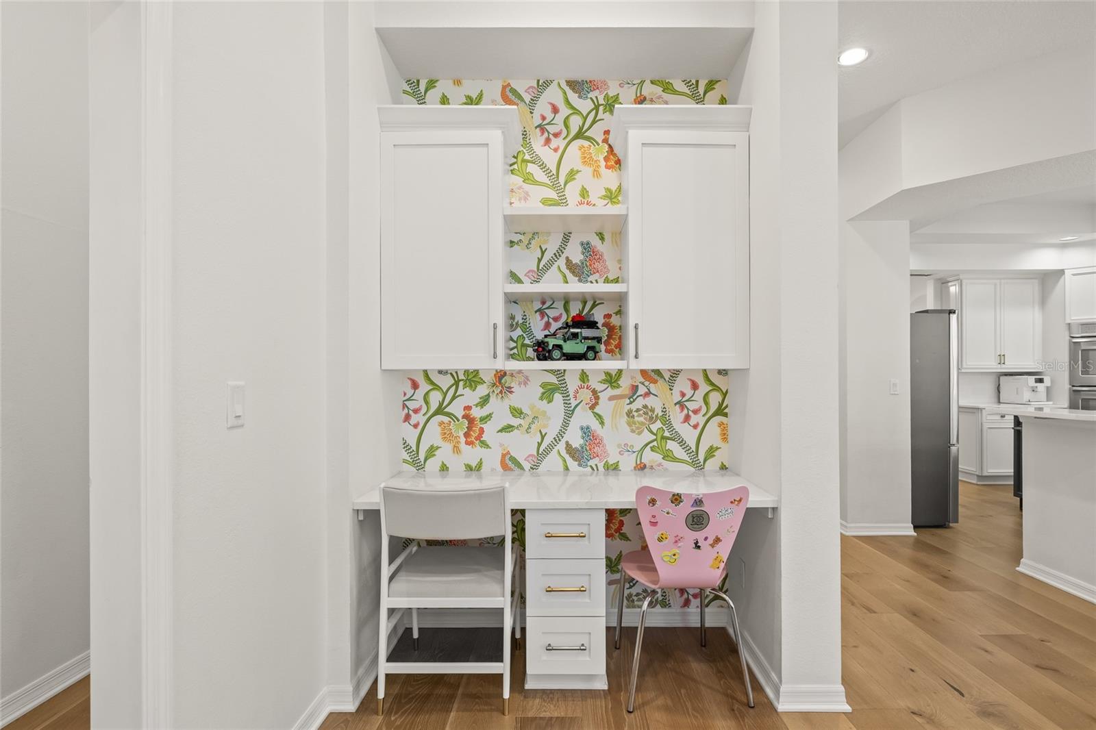 1220 DARLINGTON OAK CIR NE, ST PETERSBURG, FL, 33703