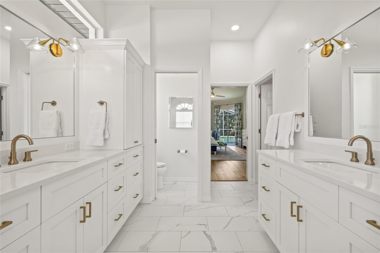 1220 DARLINGTON OAK CIR NE, ST PETERSBURG, FL, 33703