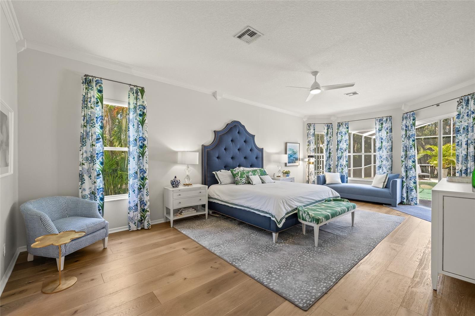 1220 DARLINGTON OAK CIR NE, ST PETERSBURG, FL, 33703