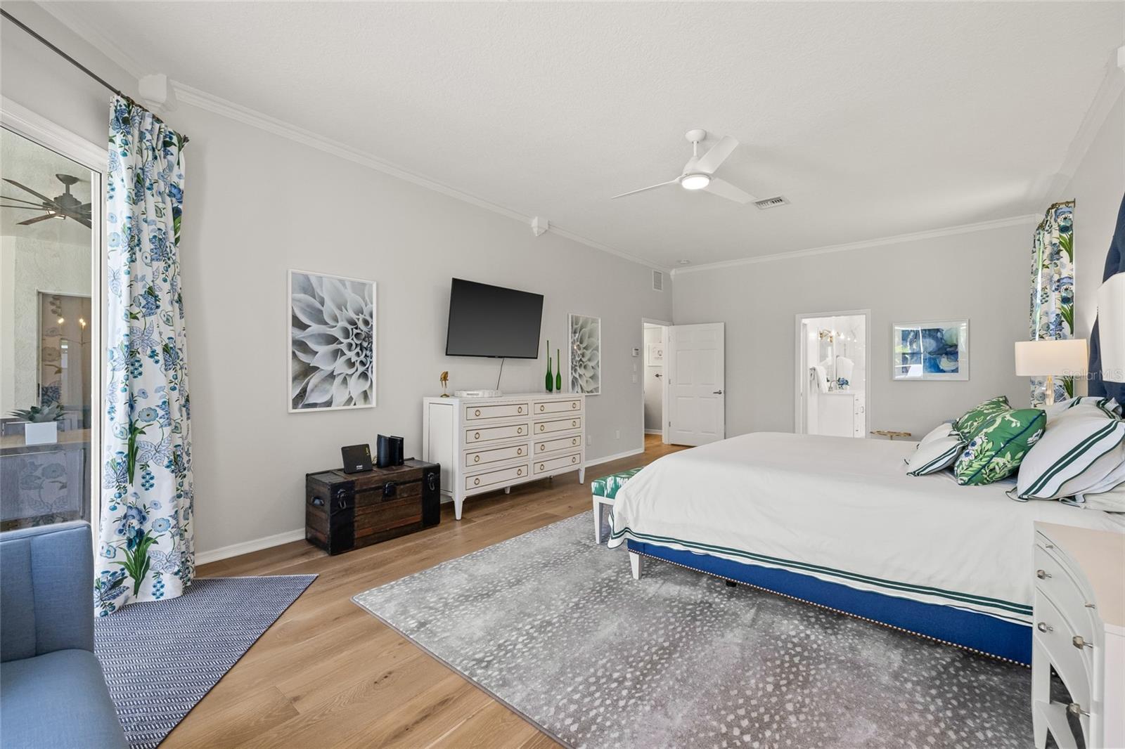 1220 DARLINGTON OAK CIR NE, ST PETERSBURG, FL, 33703