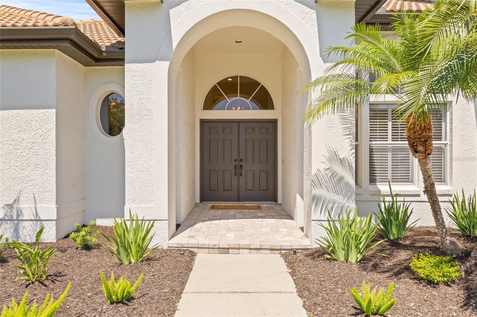 1220 DARLINGTON OAK CIR NE, ST PETERSBURG, FL, 33703