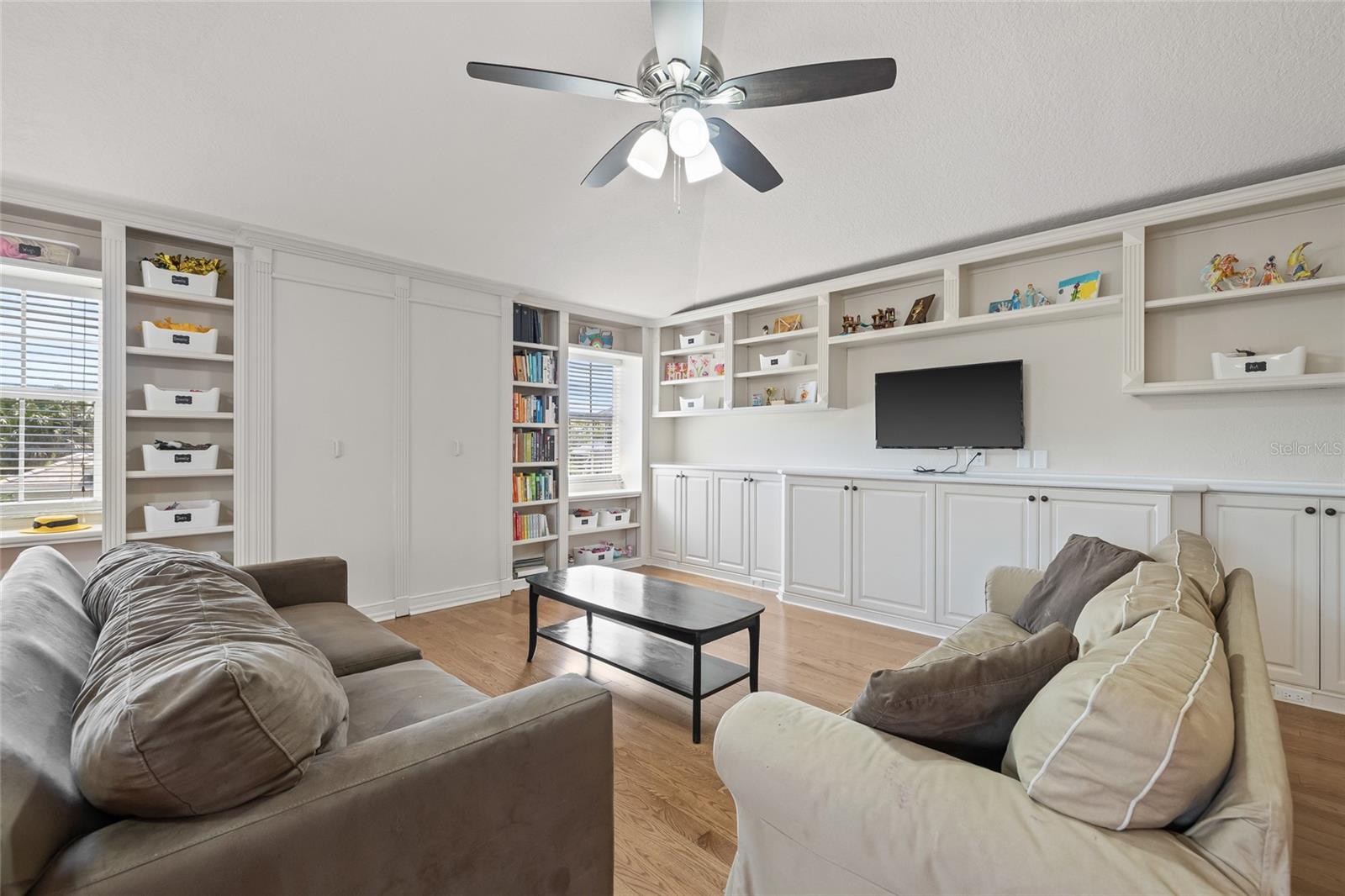 1220 DARLINGTON OAK CIR NE, ST PETERSBURG, FL, 33703