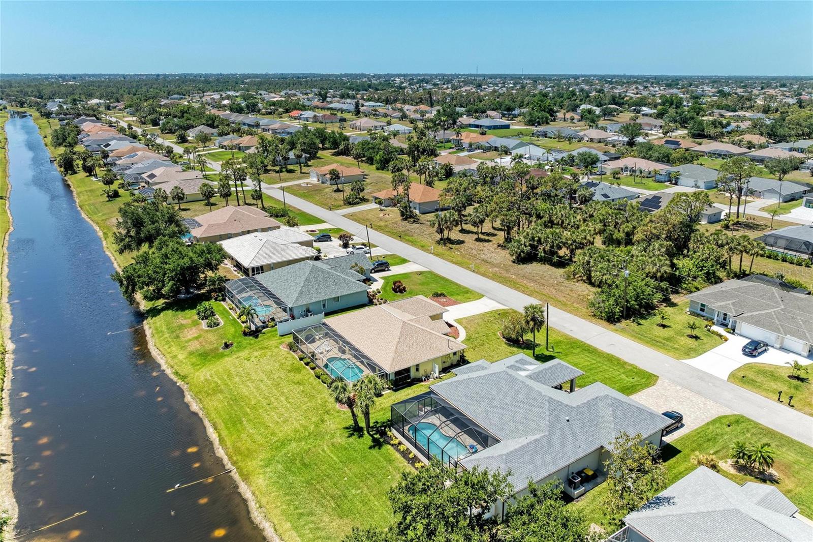 68 LONG MEADOW LN, ROTONDA WEST, FL, 33947