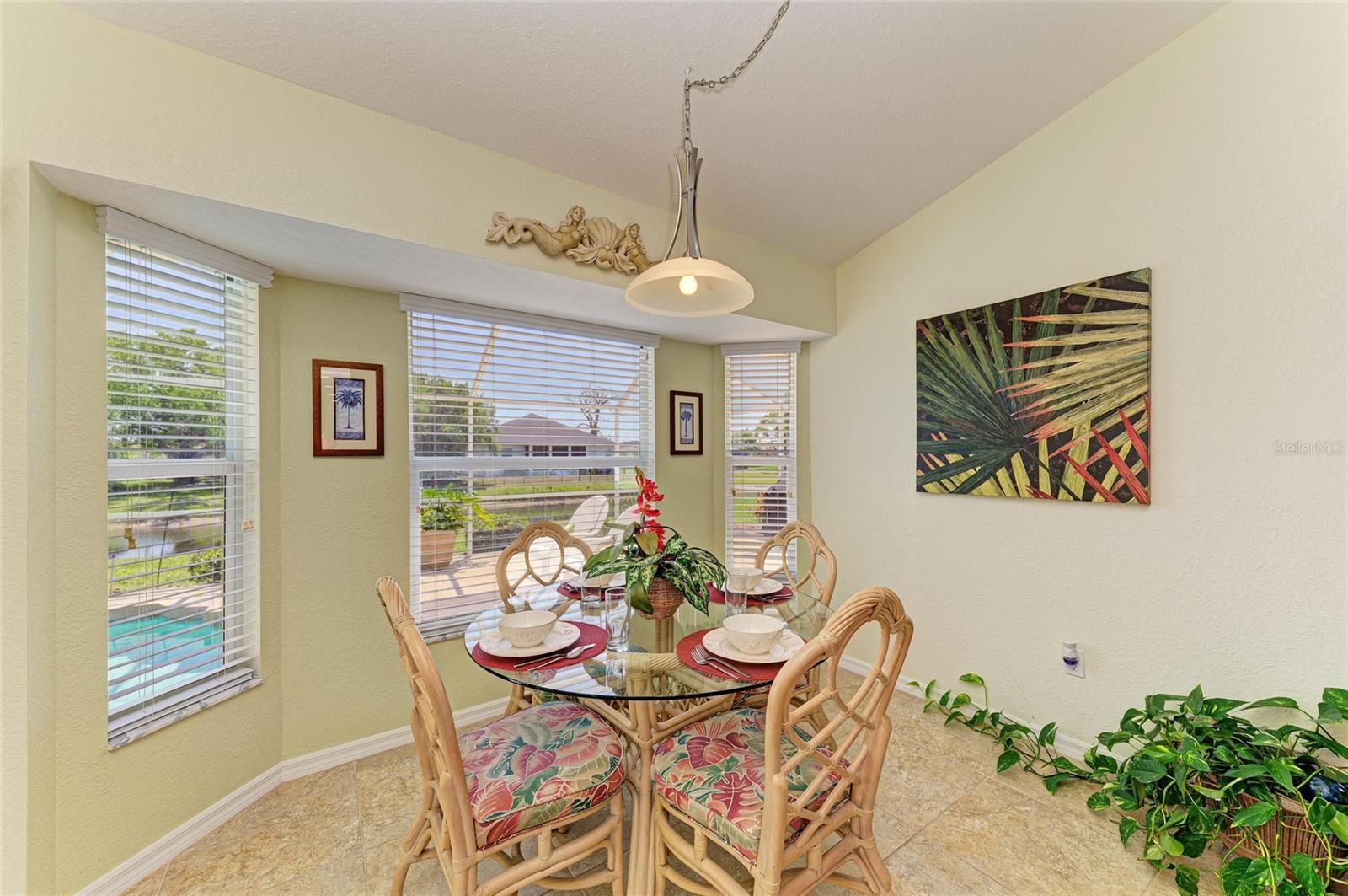 68 LONG MEADOW LN, ROTONDA WEST, FL, 33947