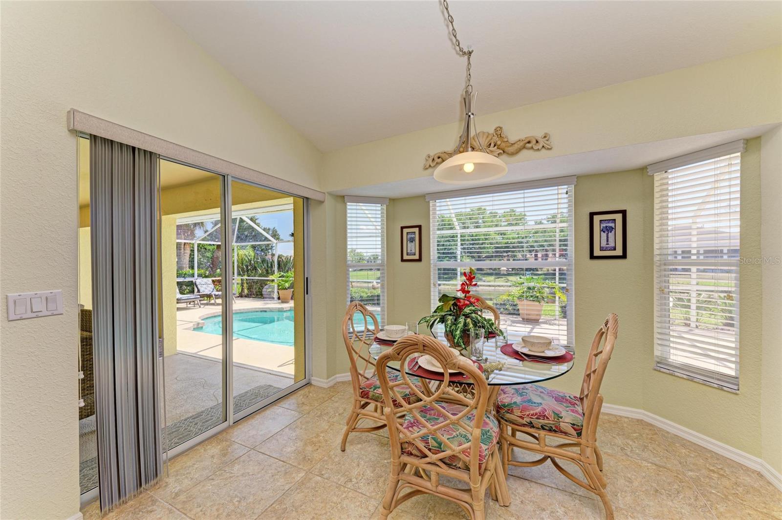 68 LONG MEADOW LN, ROTONDA WEST, FL, 33947