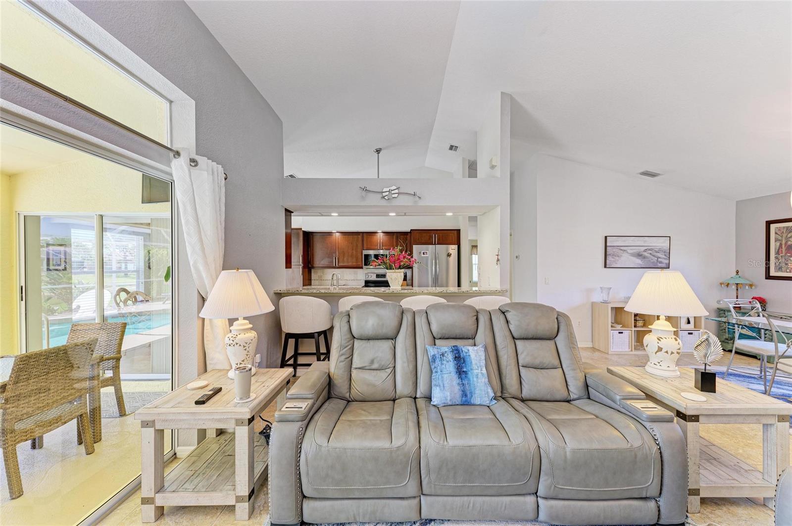 68 LONG MEADOW LN, ROTONDA WEST, FL, 33947