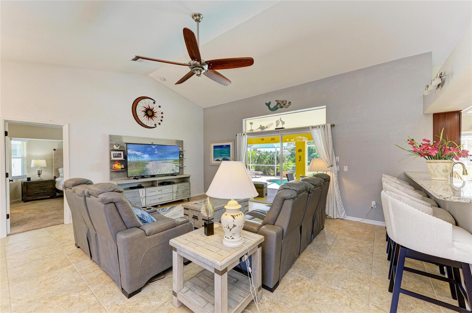 68 LONG MEADOW LN, ROTONDA WEST, FL, 33947