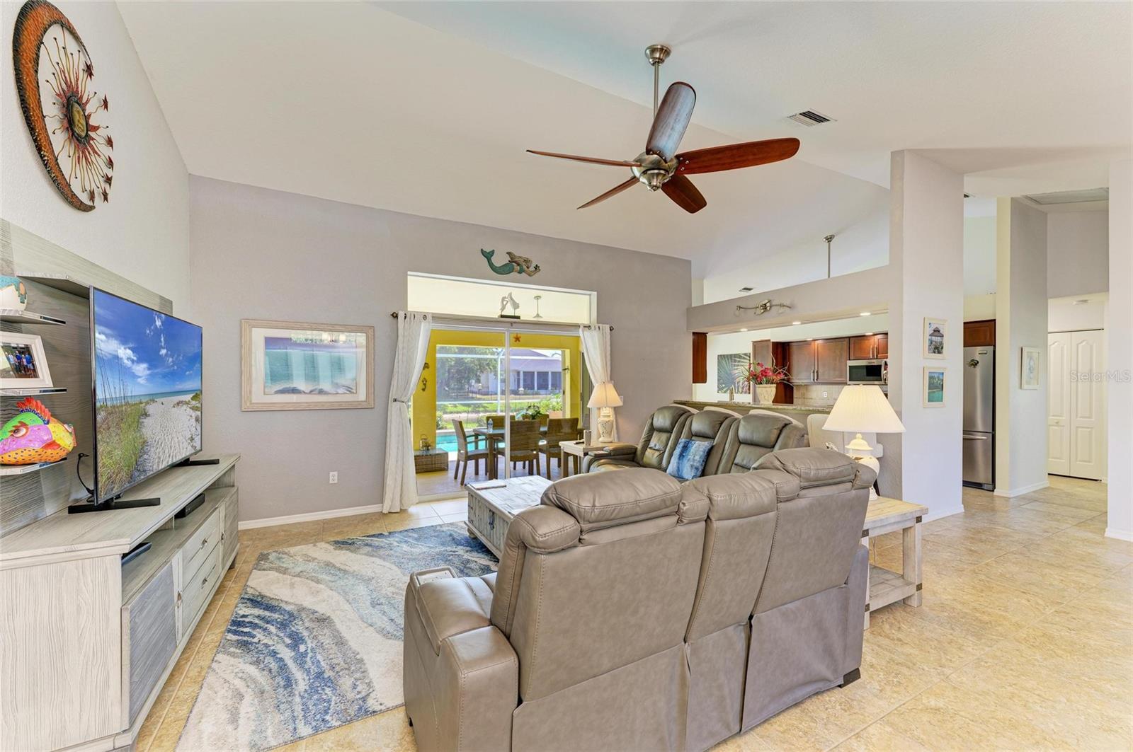 68 LONG MEADOW LN, ROTONDA WEST, FL, 33947