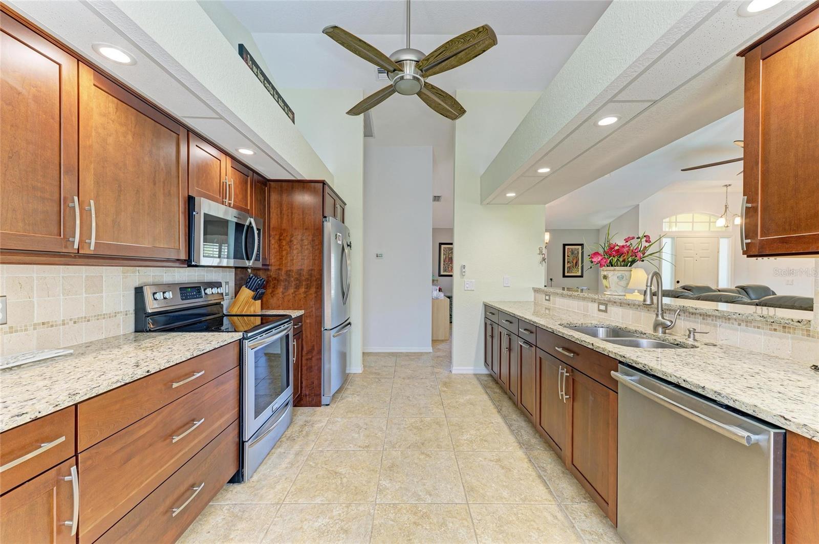 68 LONG MEADOW LN, ROTONDA WEST, FL, 33947