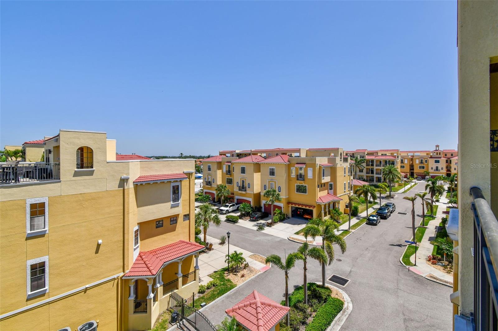 6412 MAYRA SHORES LN, APOLLO BEACH, FL, 33572