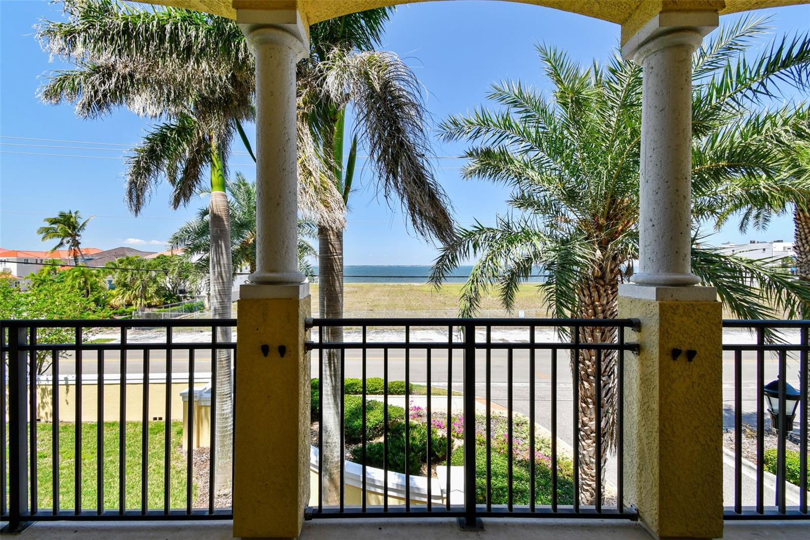 6412 MAYRA SHORES LN, APOLLO BEACH, FL, 33572