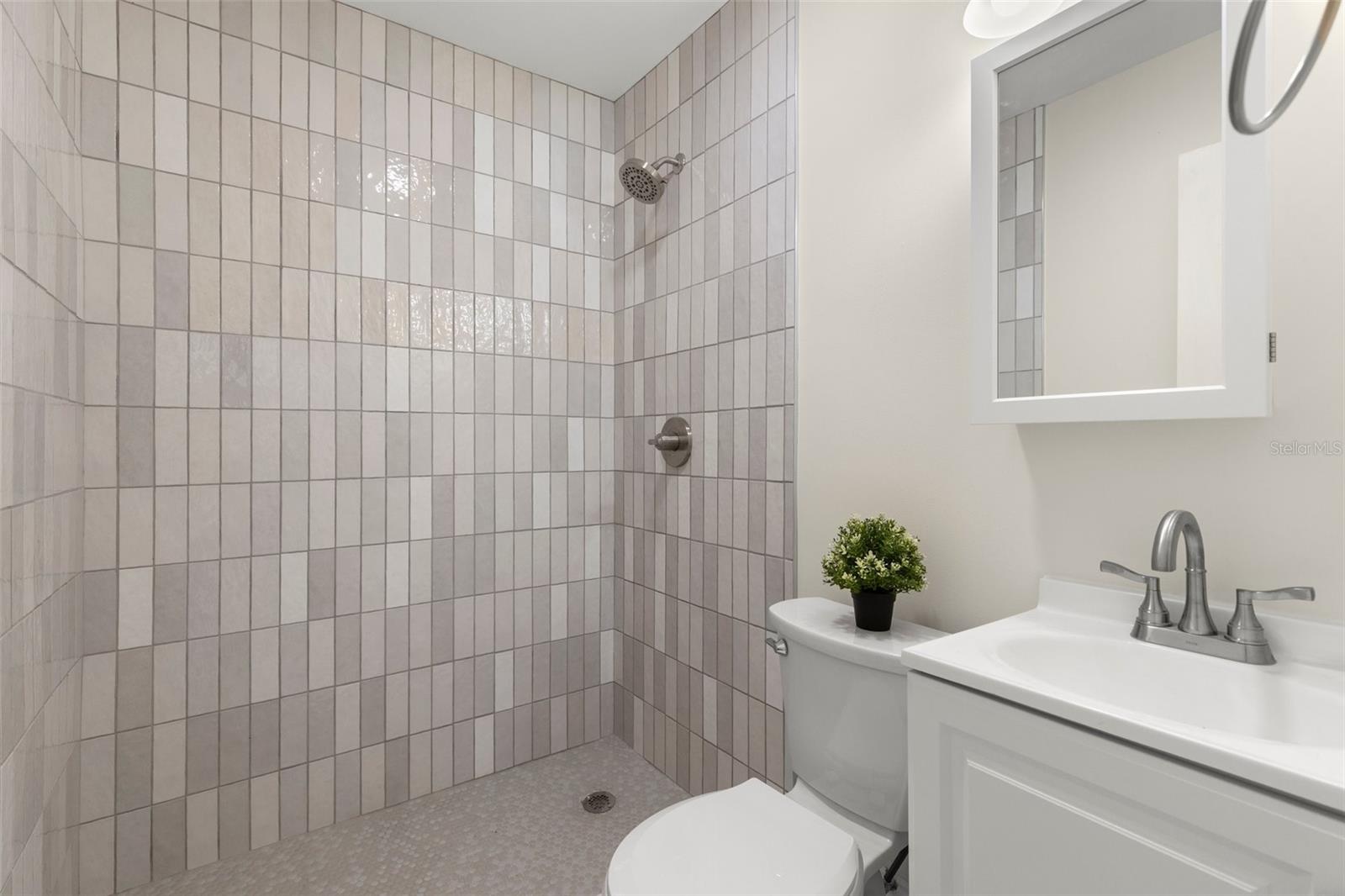 1974 N BETTY LN, CLEARWATER, FL, 33755