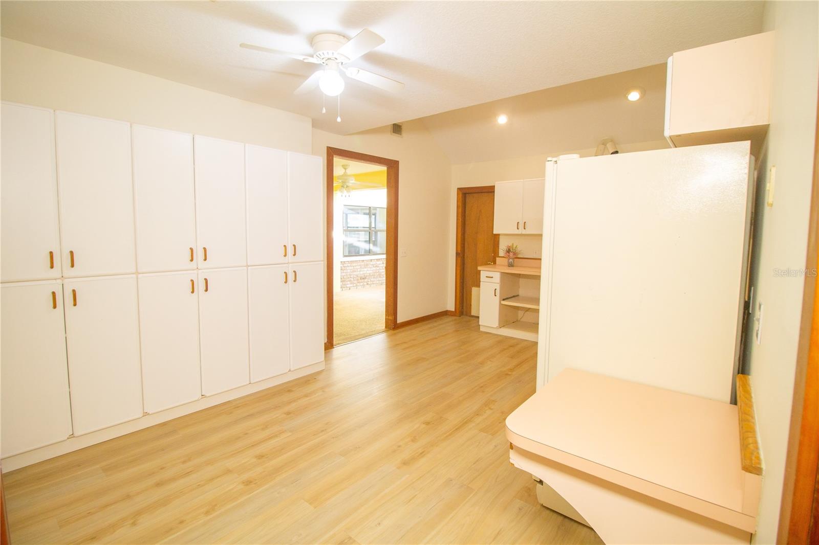 2112 ROBIE AVE, MOUNT DORA, FL, 32757