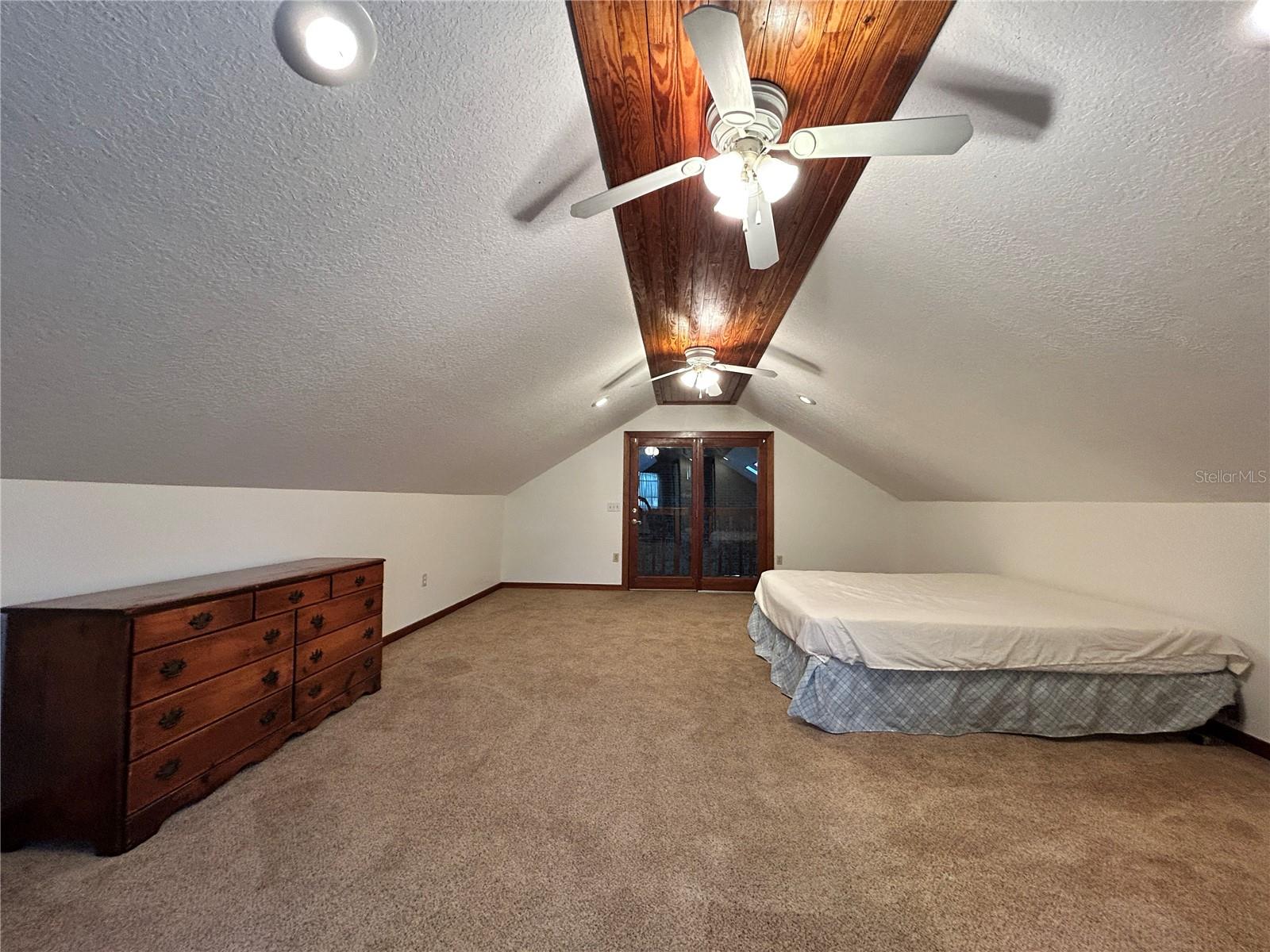 2112 ROBIE AVE, MOUNT DORA, FL, 32757