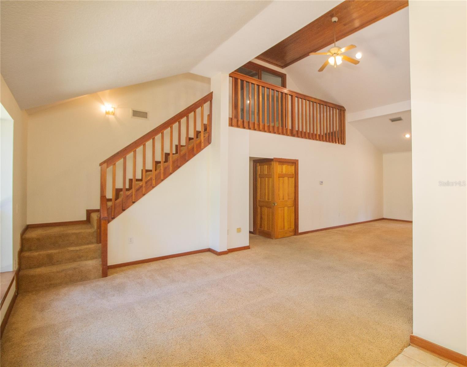 2112 ROBIE AVE, MOUNT DORA, FL, 32757