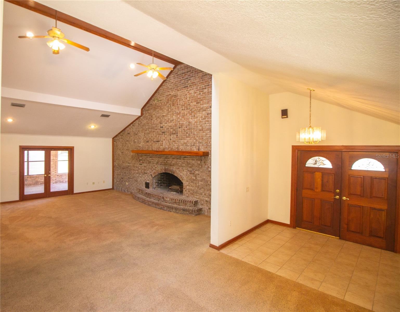 2112 ROBIE AVE, MOUNT DORA, FL, 32757