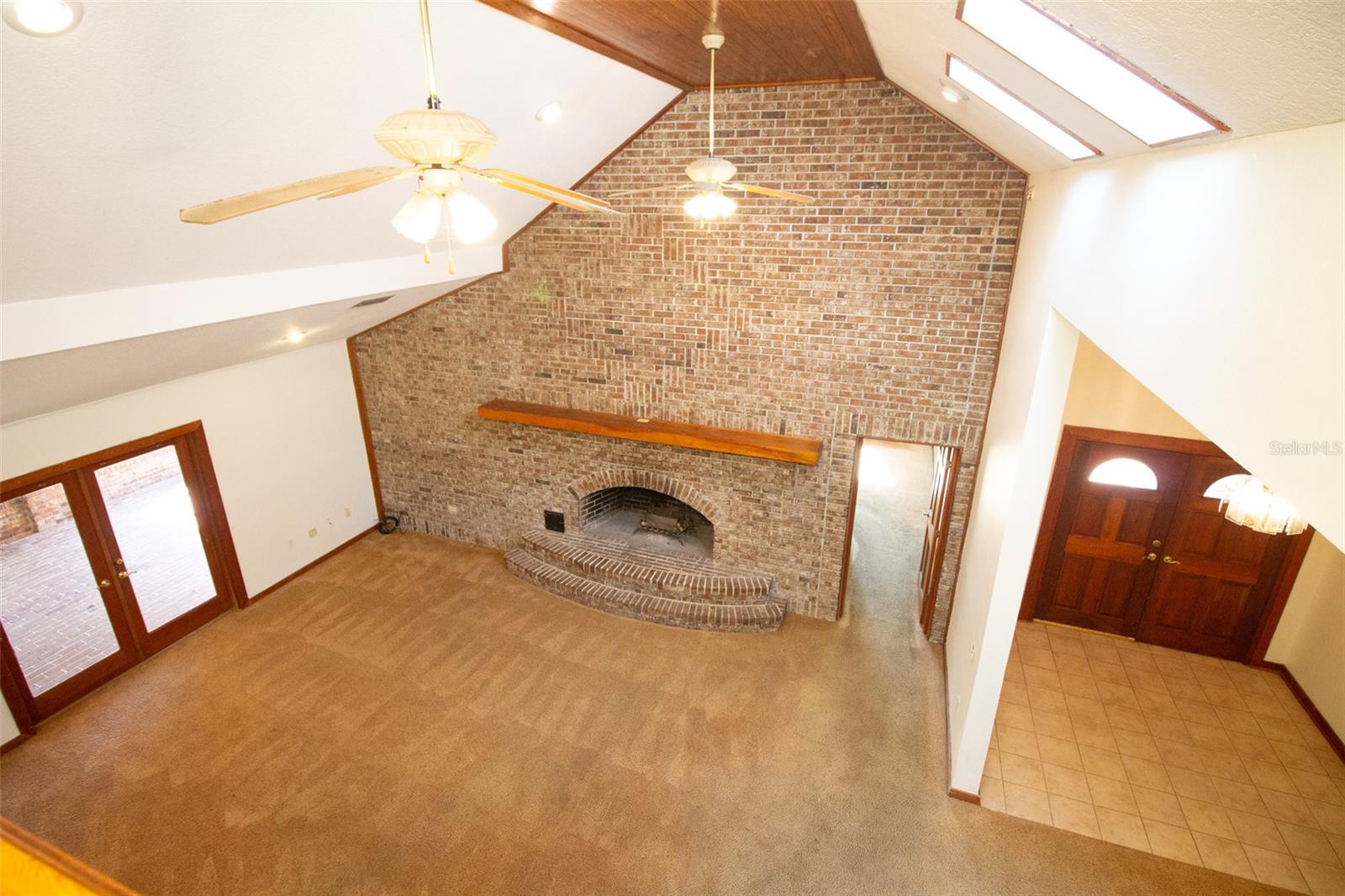 2112 ROBIE AVE, MOUNT DORA, FL, 32757