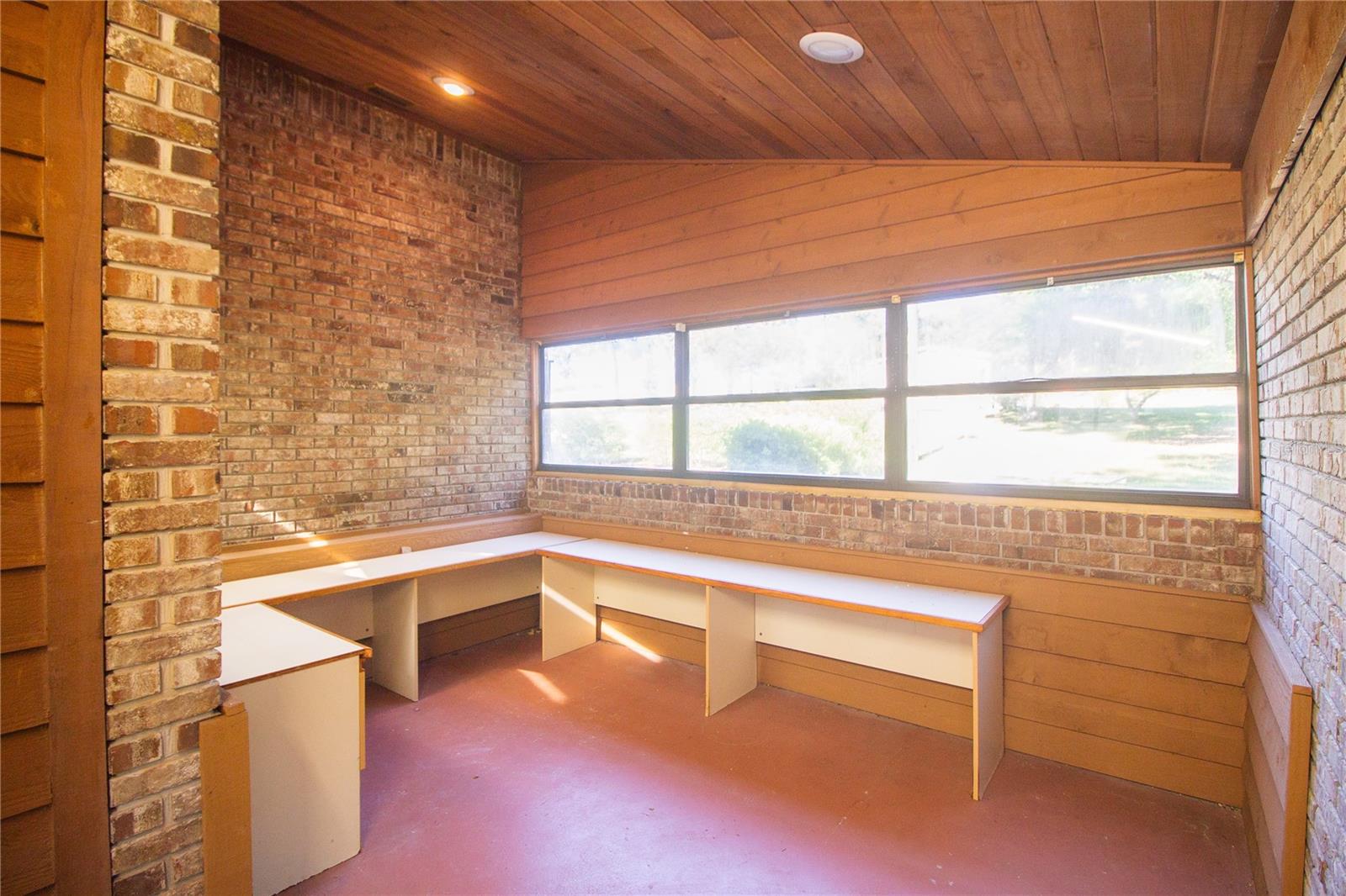 2112 ROBIE AVE, MOUNT DORA, FL, 32757