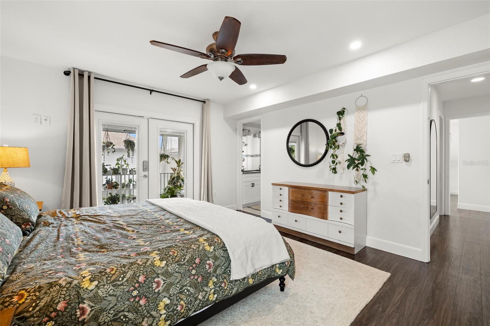 247 126TH AVE, TREASURE ISLAND, FL, 33706