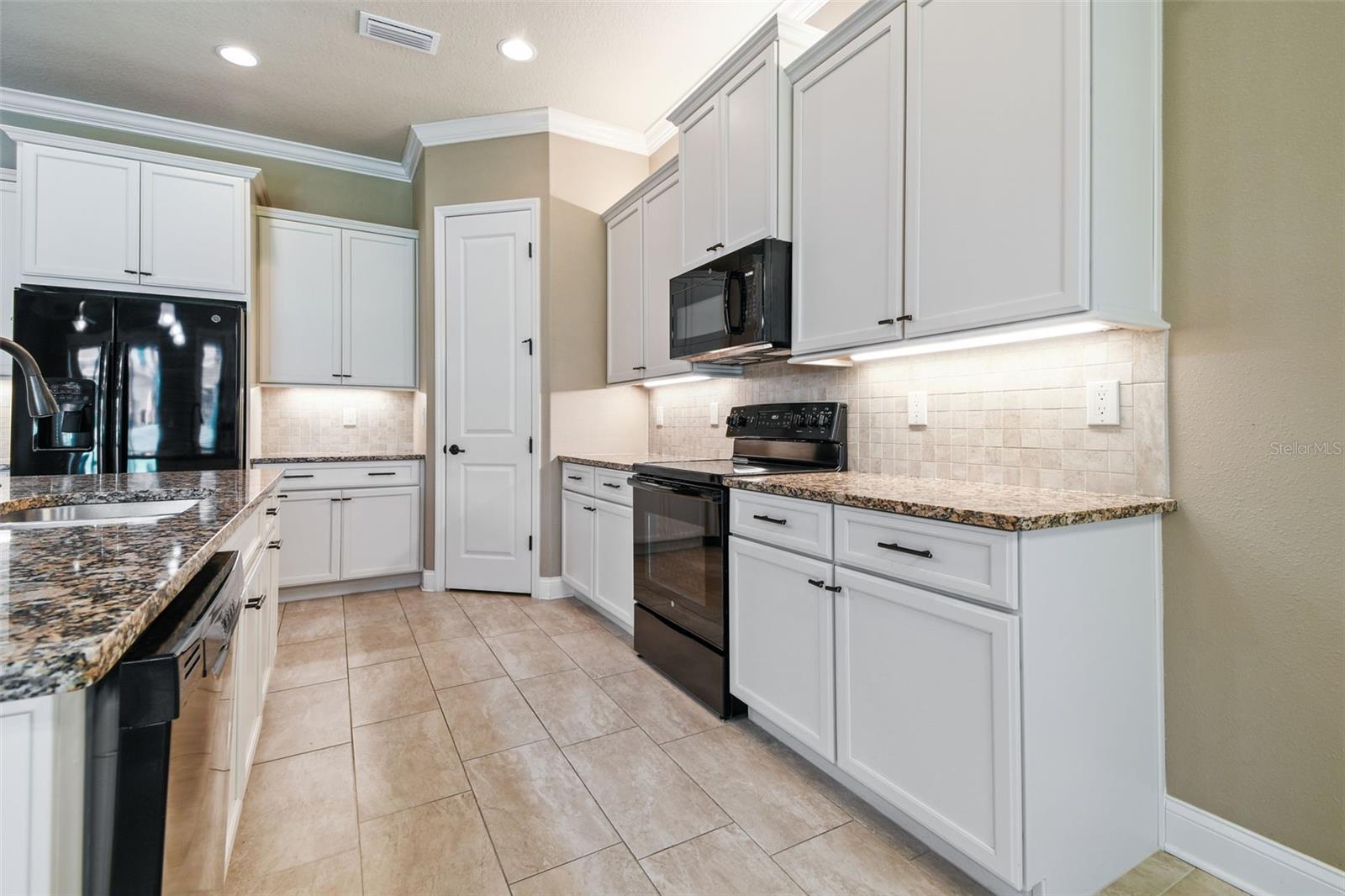 1049 STONEY CREEK DR, LAKELAND, FL, 33811