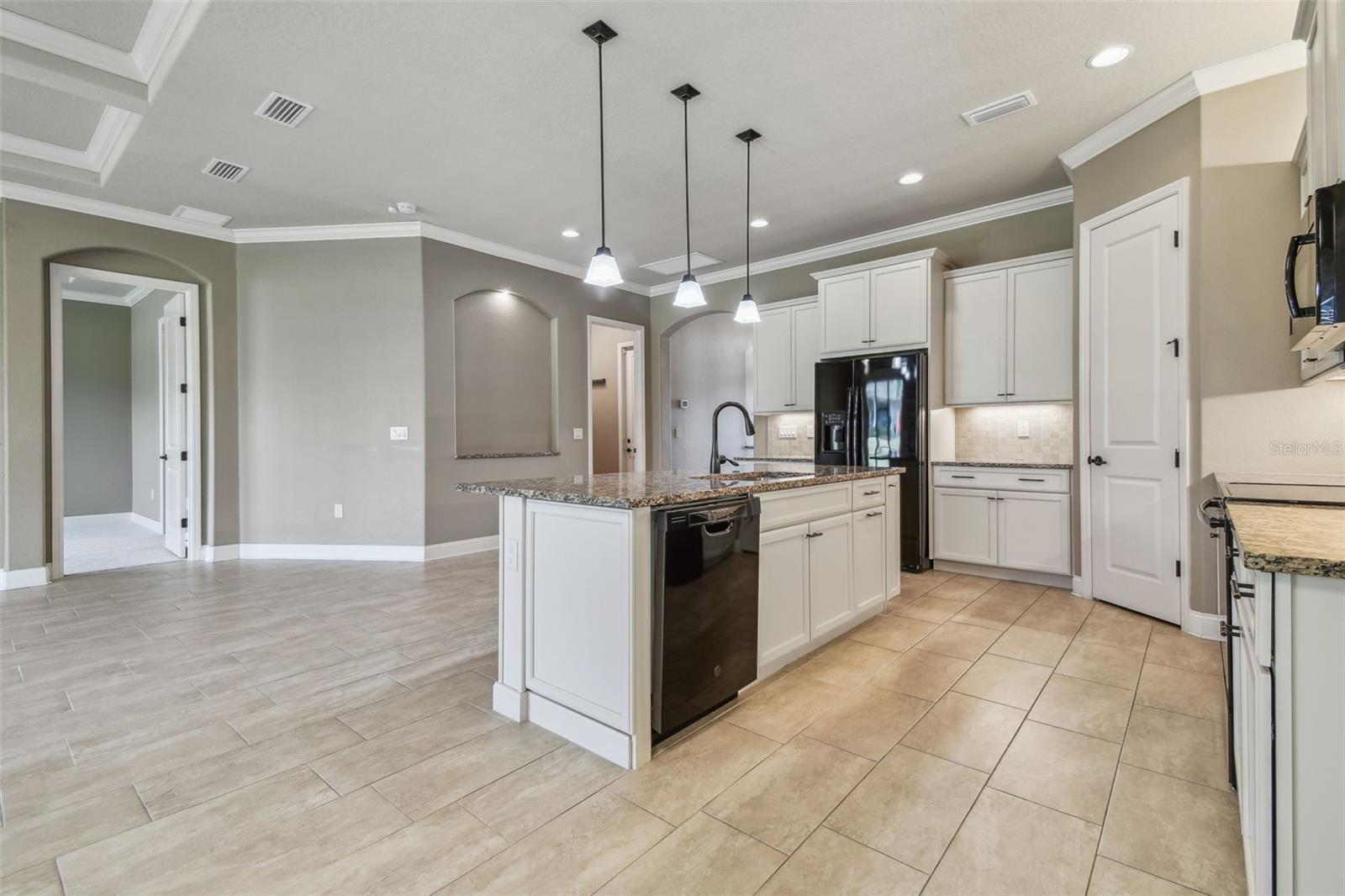 1049 STONEY CREEK DR, LAKELAND, FL, 33811