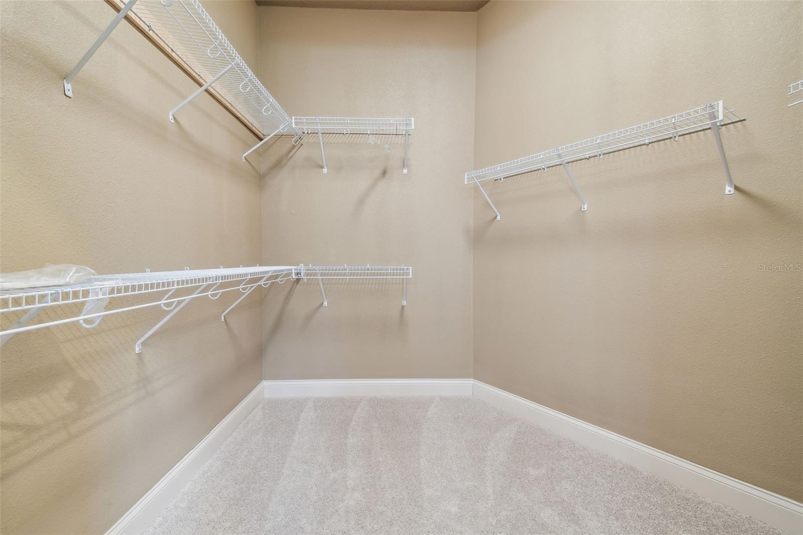 1049 STONEY CREEK DR, LAKELAND, FL, 33811