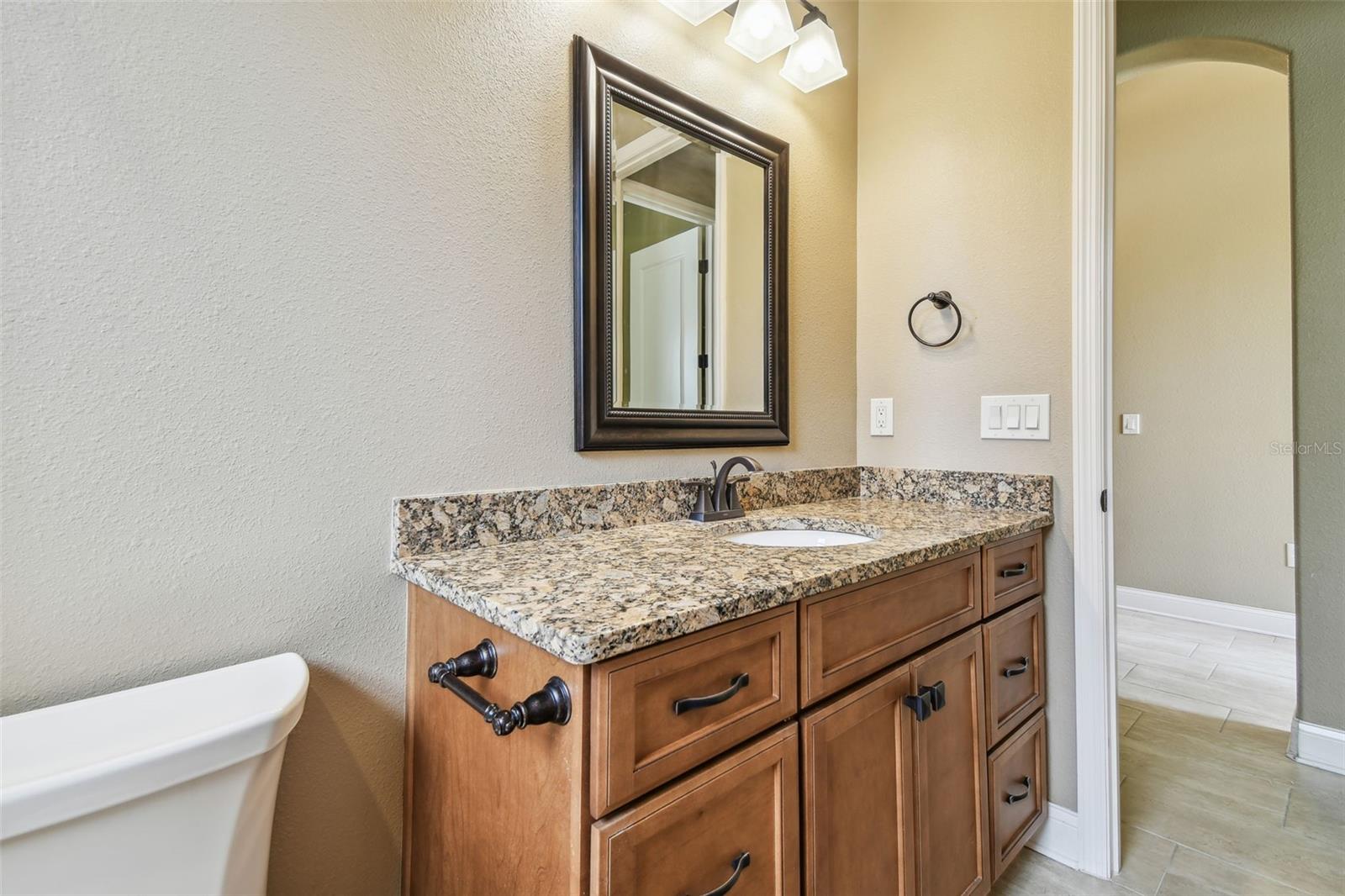 1049 STONEY CREEK DR, LAKELAND, FL, 33811