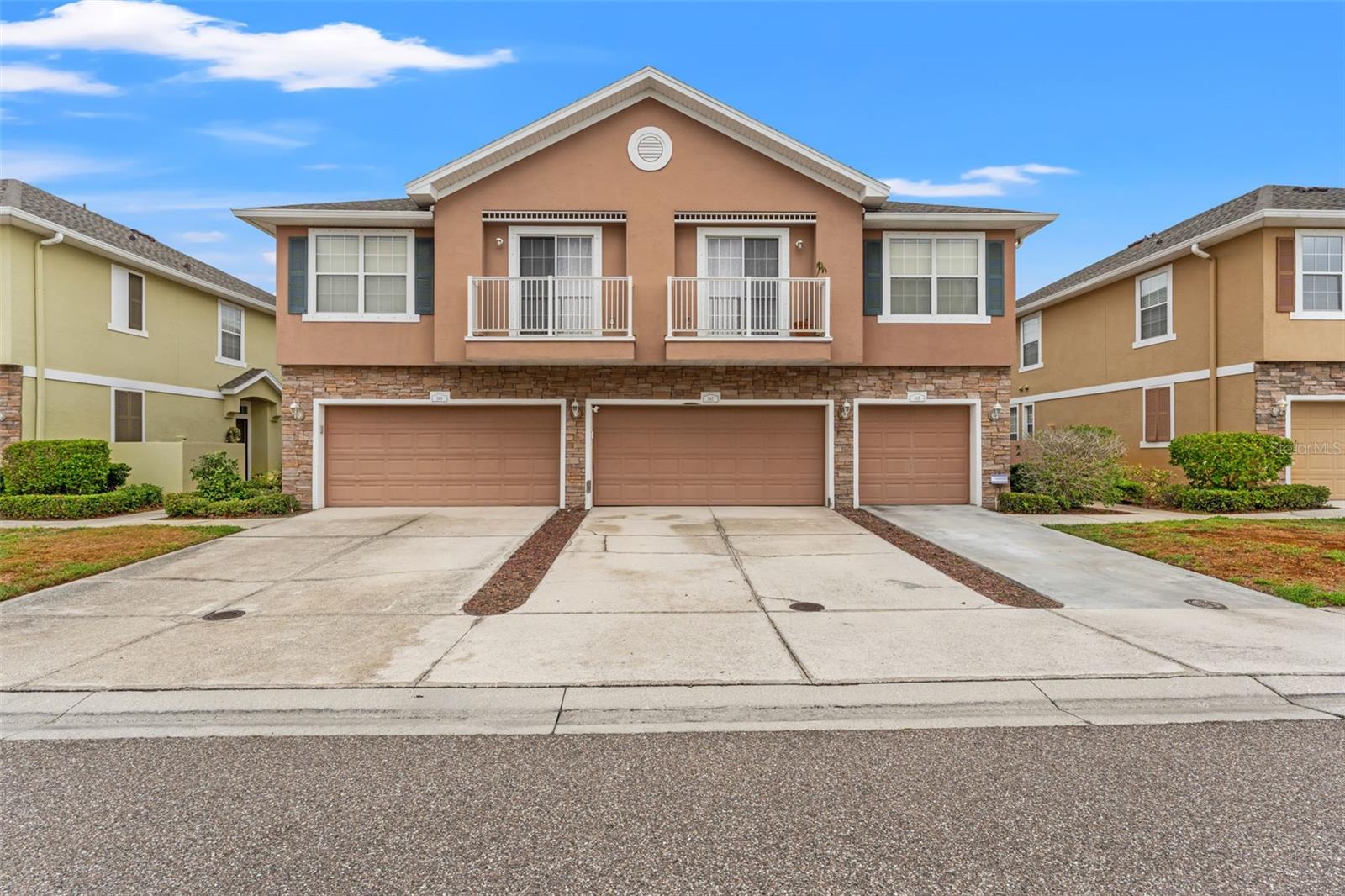 569 52ND AVE N, ST PETERSBURG, FL, 33703