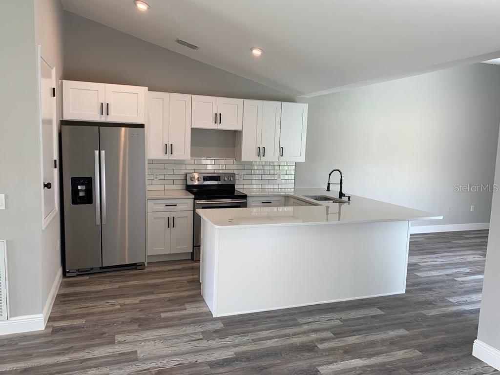 118 PINE RUSTLE LN, AUBURNDALE, FL, 33823