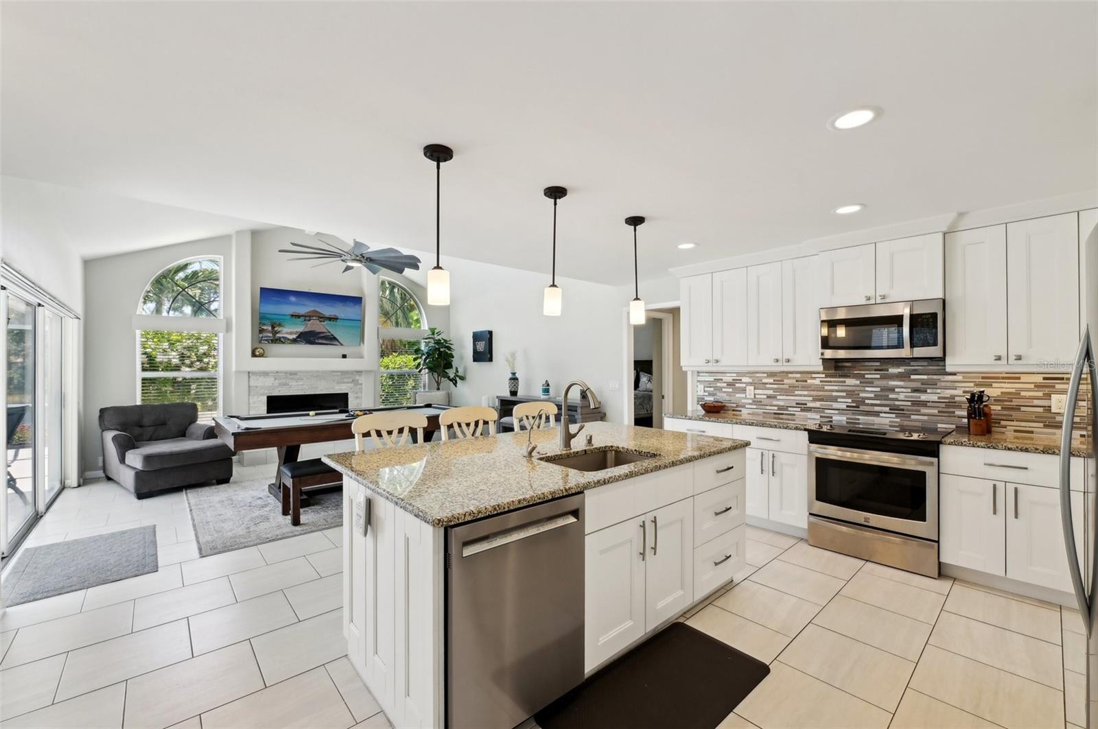8146 SHADOW PINE WAY, SARASOTA, FL, 34238