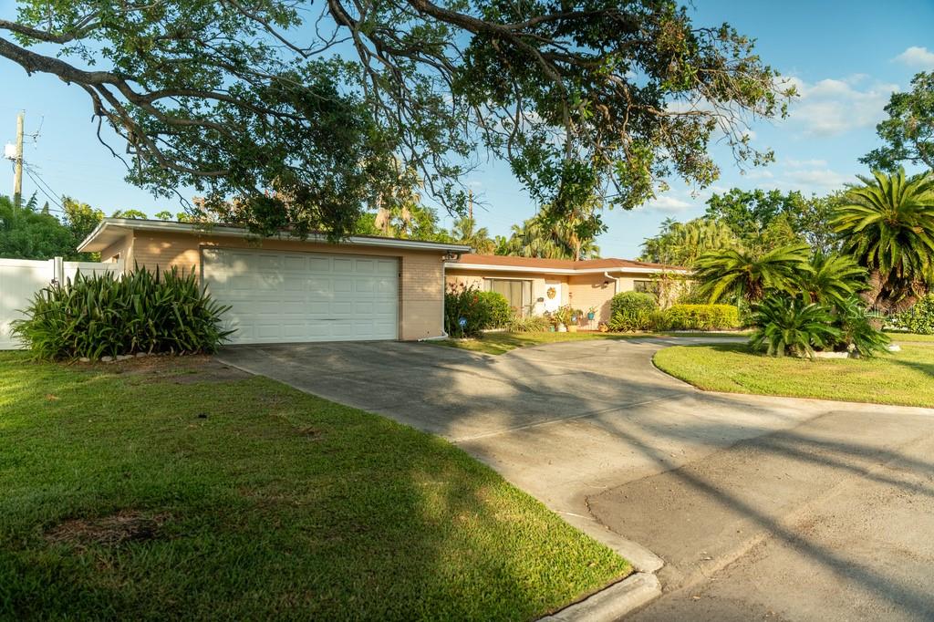 Front Northern Exterior