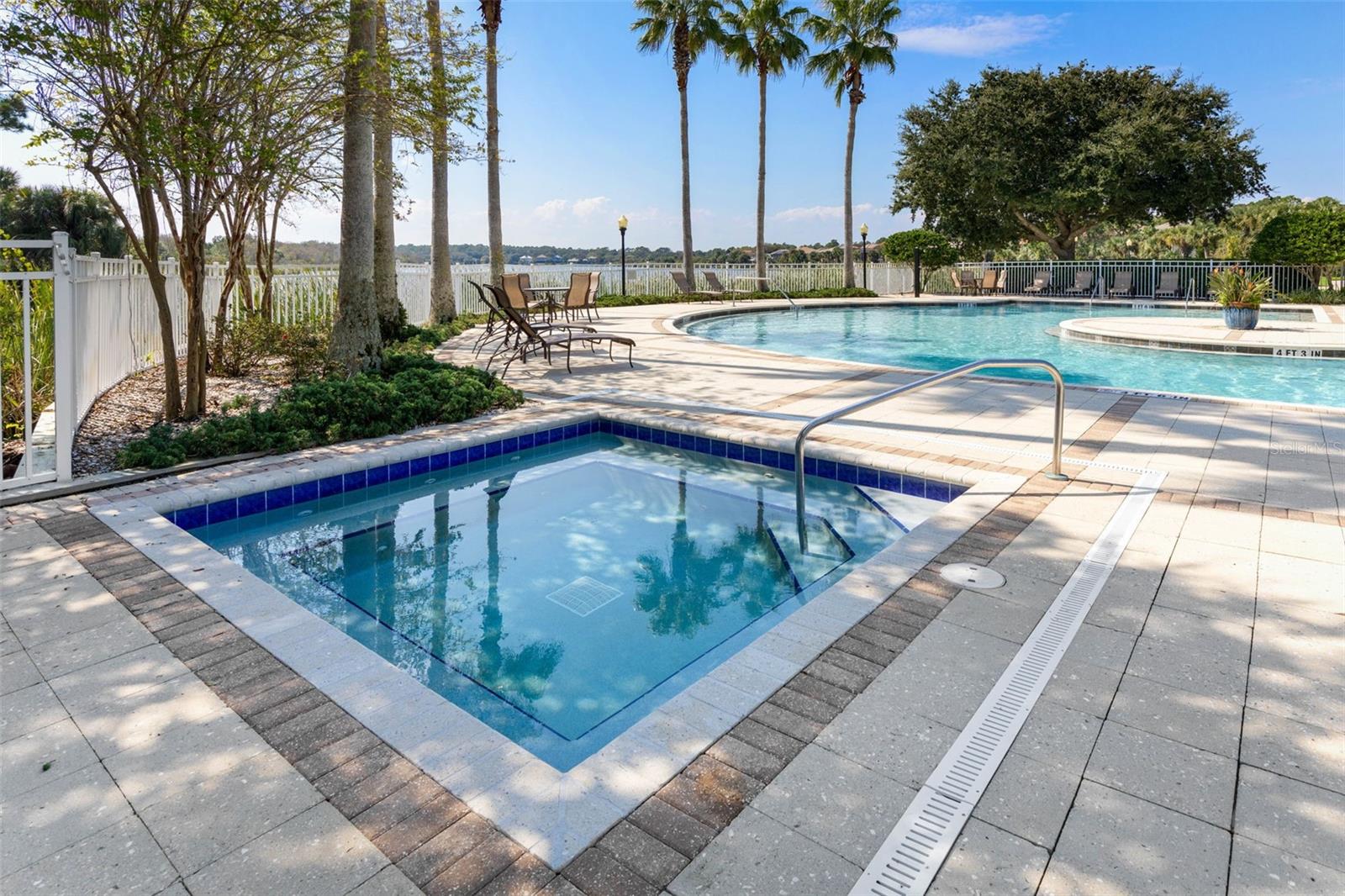 52 N LAKEWALK DR, PALM COAST, FL, 32137