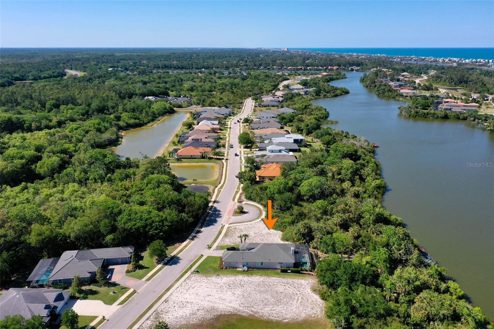 52 N LAKEWALK DR, PALM COAST, FL, 32137