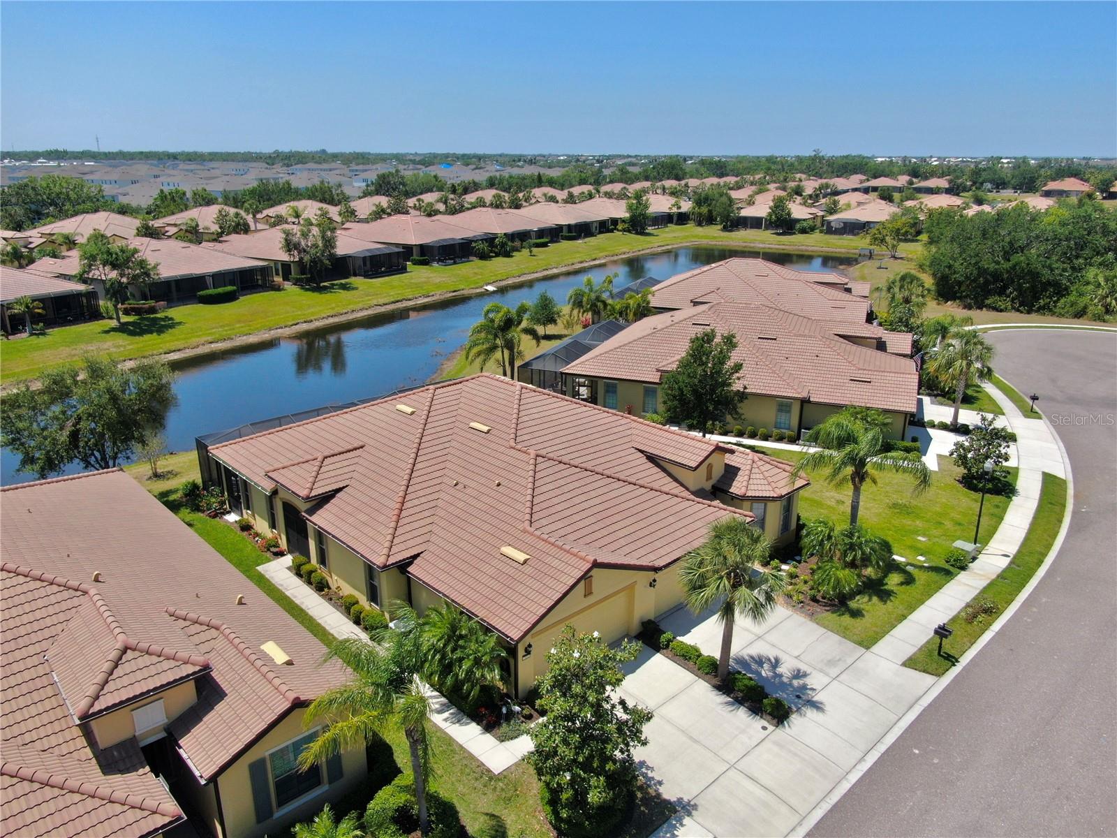 334 MYSTIC FALLS DR, APOLLO BEACH, FL, 33572