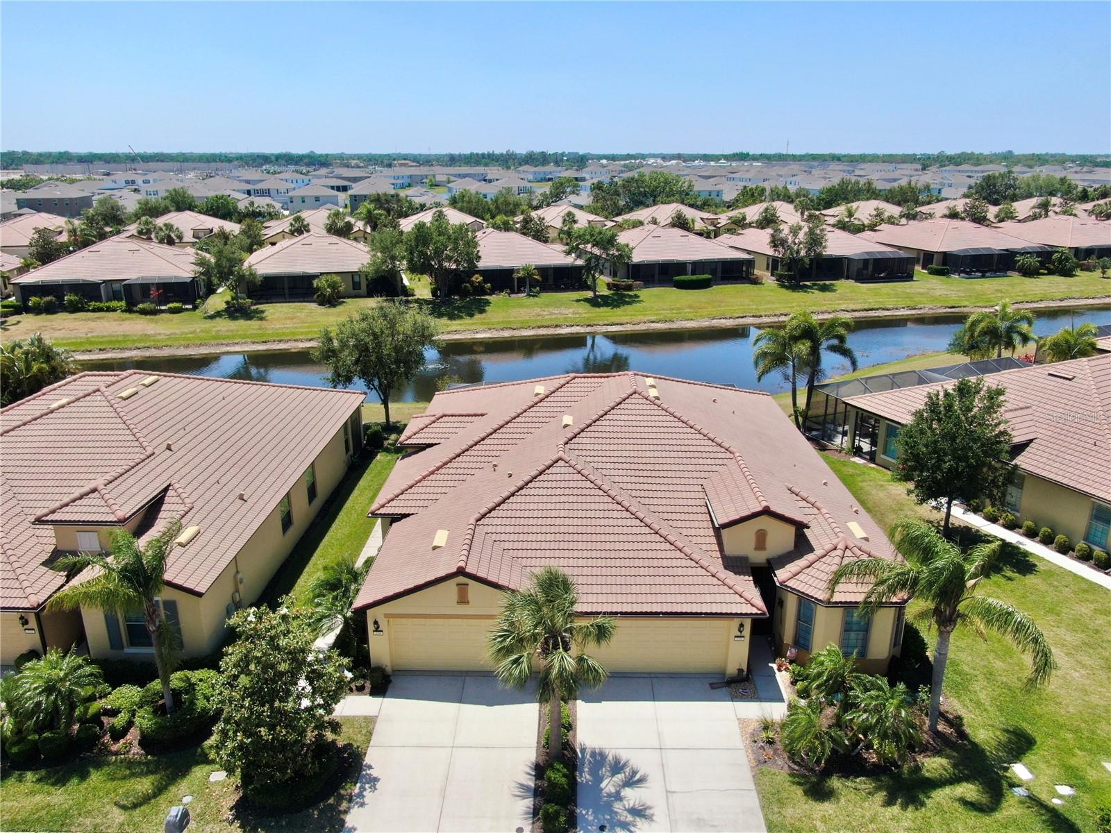 334 MYSTIC FALLS DR, APOLLO BEACH, FL, 33572