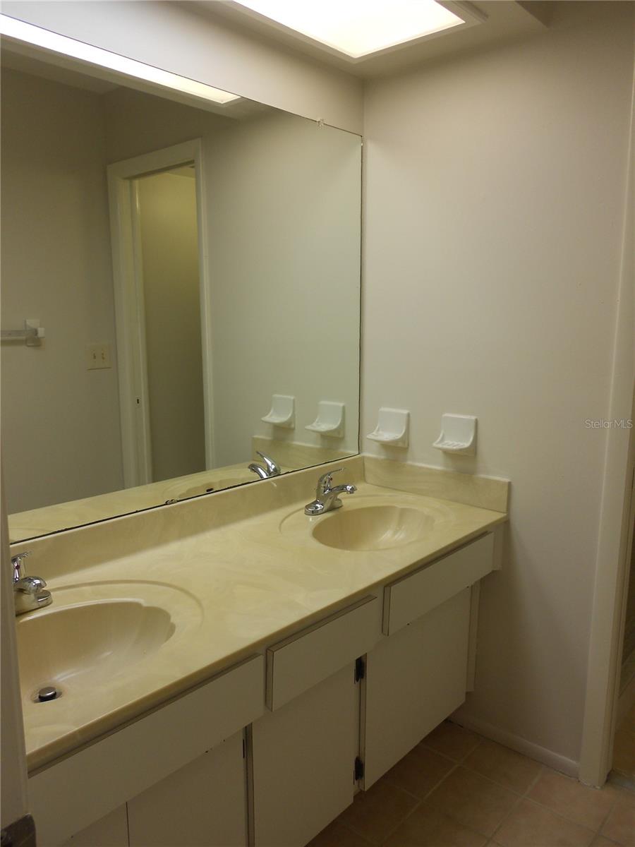 540 HICKORYNUT AVE, OLDSMAR, FL, 34677